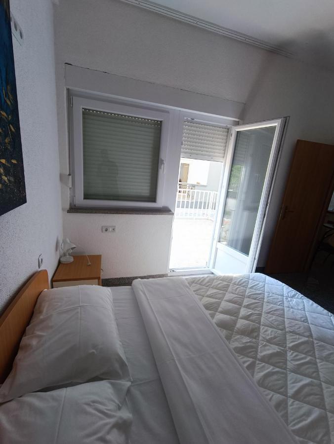 Apartmani Centar 스타리그라드 파클레니차 외부 사진