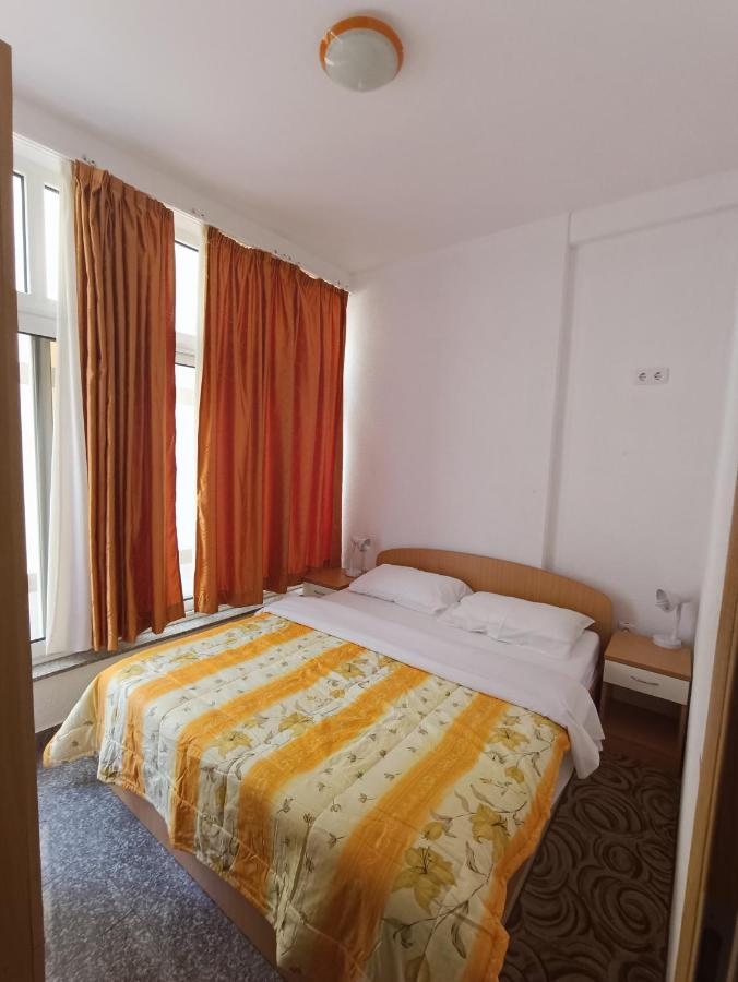 Apartmani Centar 스타리그라드 파클레니차 외부 사진