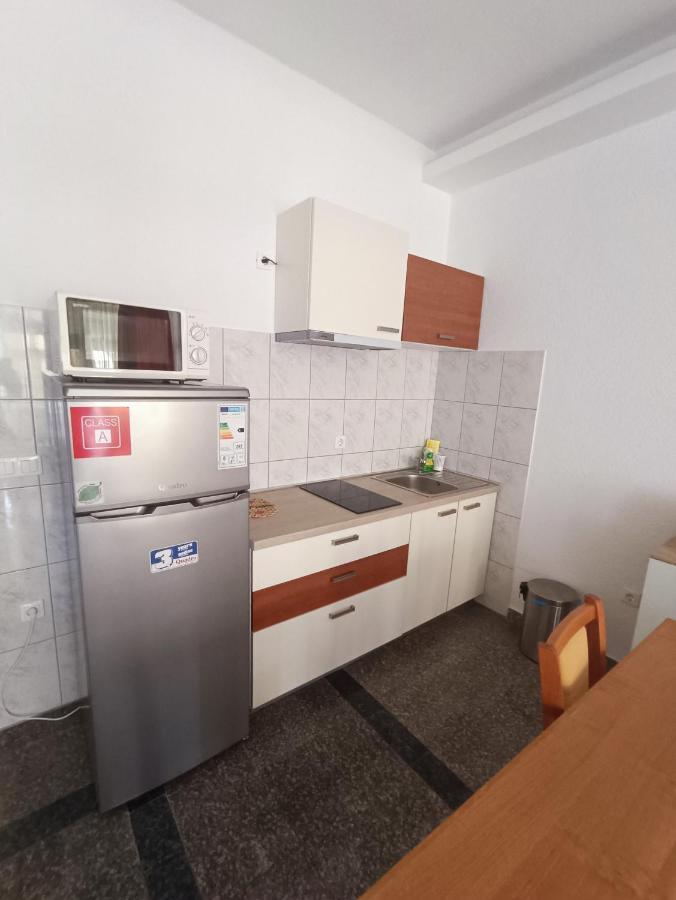 Apartmani Centar 스타리그라드 파클레니차 외부 사진