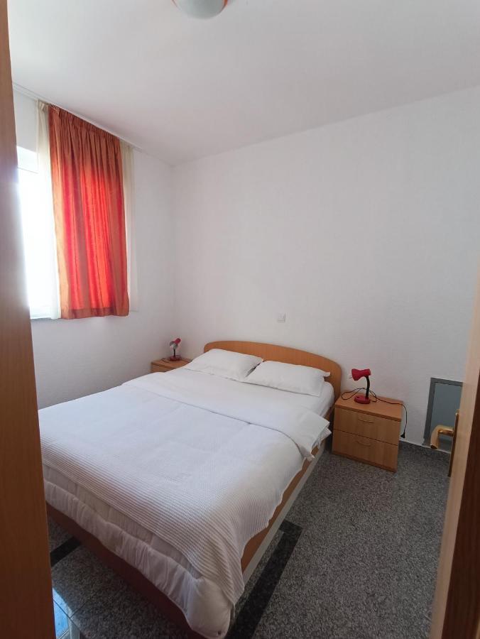 Apartmani Centar 스타리그라드 파클레니차 외부 사진