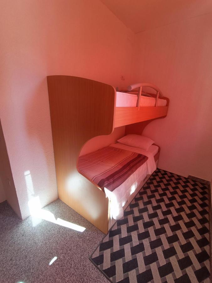 Apartmani Centar 스타리그라드 파클레니차 외부 사진