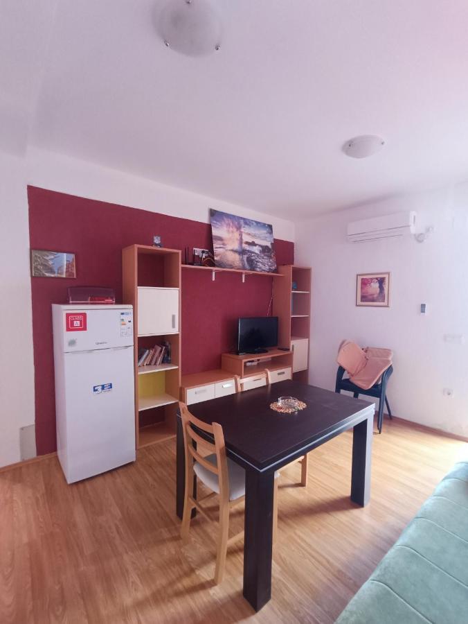 Apartmani Centar 스타리그라드 파클레니차 외부 사진